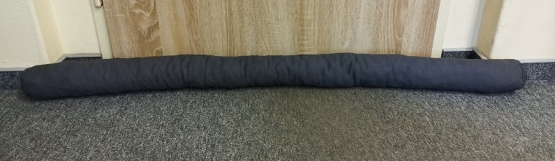 Protiprůvaňák - tmavě šedý 80 cm