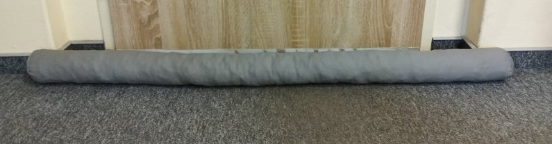 Protiprůvaňák - světle šedý 120 cm