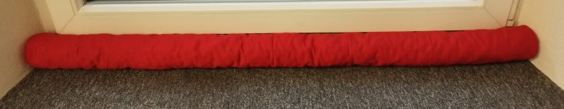 Protiprůvaňák - červený 130 cm