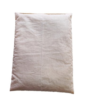 Relaxační polštářek s výplní z pohankových slupek 30x40cm - bílý puntík