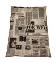 Relaxační polštářek s výplní z pohankových slupek 30x40cm - černobílé noviny